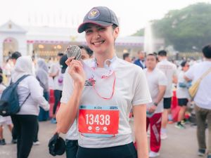 Mikha Tambayong Girang Bisa Lari 8 Kilometer Mikha Tambayong Girang Bisa Lari 8 Kilometer
