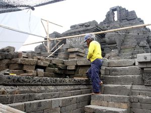 Pemugaran Candi Jago, Terungkap Struktur Bata Kuno Era Majapahit