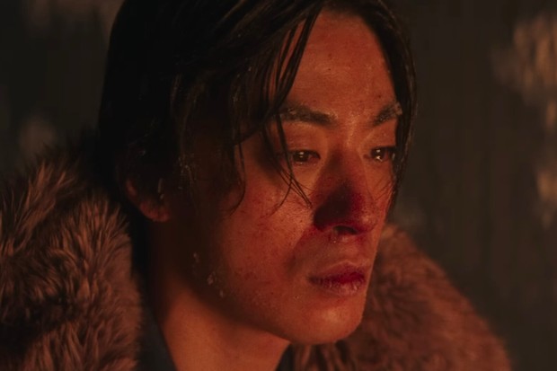 Potret aespa dan Koo Kyo Hwan dalam foto konsep album 'Rich Man'/ Foto: instagram.com/aespa Potret aespa dan Koo Kyo Hwan dalam foto konsep album 'Rich Man'