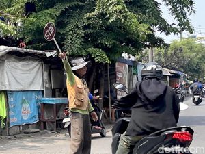 Potret Polisi Cepek  Surabaya Ditengah Isu Penertiban