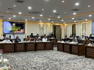 Tim Perumus Mulai Bahas Revisi UU Hak Cipta Pekan Depan Tim Perumus Mulai Bahas Revisi UU Hak Cipta Pekan Depan
