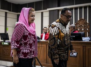 Mantan Wali Kota Semarang Ita dan Suami Divonis Penjara Mantan Wali Kota Semarang Ita dan Suami Divonis Penjara