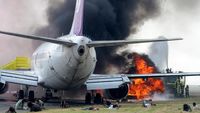 Bandara Juanda Gelar Simulasi Darurat, ARFF Sigap Padamkan Api Pesawat