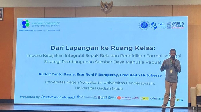 Rudolf Yanto Basna menjadi salah satu yang menjabarkan penelitiannya di National Conference of Football and Science (NCFS) 2025.