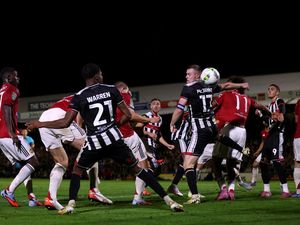 Kejutan Grimsby Town, Depak MU yang Skuadnya Digaji 96 Kali Lebih Tinggi Kejutan Grimsby Town, Depak MU yang Skuadnya Digaji 96 Kali Lebih Tinggi