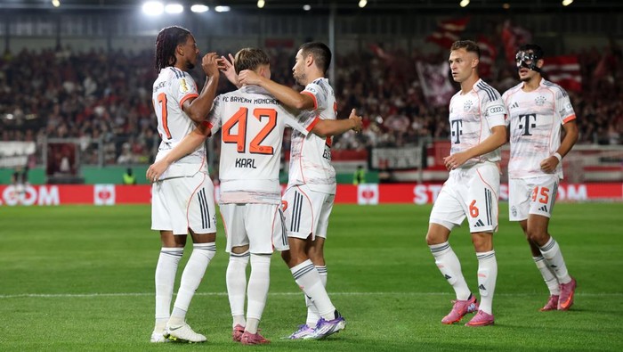 Hasil DFB-Pokal: Bayern Kalahkan Wehen 3-2