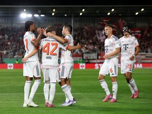 Hasil DFB-Pokal: Bayern Kalahkan Wehen 3-2 Hasil DFB-Pokal: Bayern Kalahkan Wehen 3-2