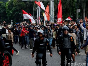 Istana Batalkan Rapat Inflasi karena Ada Demo!