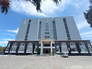 Pemkot Cirebon Butuh Rp18 M untuk Perbaiki Gedung Setda yang Dikorupsi Pemkot Cirebon Butuh Rp18 M untuk Perbaiki Gedung Setda yang Dikorupsi