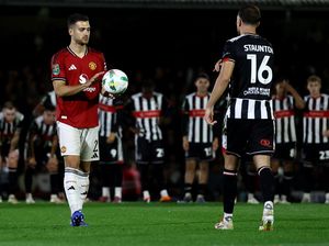 MU Selalu Memble Lawan Grimsby MU Selalu Memble Lawan Grimsby