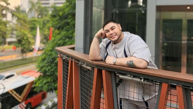 Gosip Terkini Selebriti Insertlive : Awal Mula Ivan Gunawan Pergoki Karya Hijabnya Dibajak