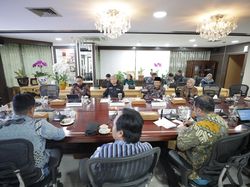 Kemensos & Kemenekraf Bakal Dorong Kreativitas Siswa Sekolah Rakyat