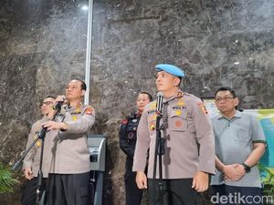 7 Brimob Polda Metro yang Diperiksa Ada di 1 Mobil Rantis Lindas Ojol 7 Brimob Polda Metro yang Diperiksa Ada di 1 Mobil Rantis Lindas Ojol