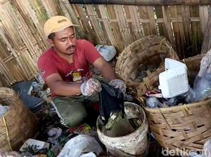 Potret Muhammad Nashir dari Guru Sukses Pengelola Sampah Potret Muhammad Nashir dari Guru Sukses Pengelola Sampah