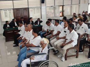 Tok! Nenek Reja Terdakwa Usia 93 Tahun Divonis Lepas Tok! Nenek Reja Terdakwa Usia 93 Tahun Divonis Lepas