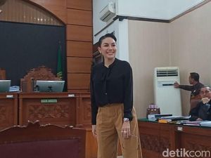Video: Korban Ngaku Gatal-Beruntusan Pakai Skincare Reza Gladys Video: Korban Ngaku Gatal-Beruntusan Pakai Skincare Reza Gladys