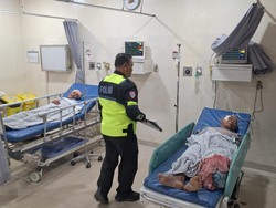 Sepasang Lansia Tertabrak Motor di Palembang, Korban Dilarikan ke RS