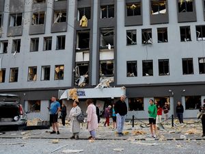 Serangan Udara Rusia Rusak Fasilitas Pendidikan di Ukraina Serangan Udara Rusia Rusak Fasilitas Pendidikan di Ukraina
