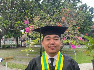 Kisah Inspiratif Uga, Dari Penderita Menjadi Peneliti Autisme Kisah Inspiratif Uga, Dari Penderita Menjadi Peneliti Autisme