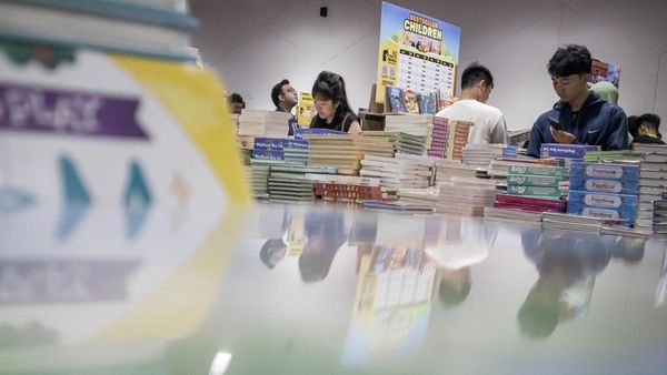 Antusiasme Warga Padalarang, Berburu Buku Murah di Bazar BBW