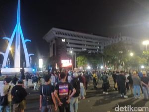 Kilas Balik Tuntutan Massa Demo di Semarang: Keadilan untuk Affan-Sentil DPR Kilas Balik Tuntutan Massa Demo di Semarang: Keadilan untuk Affan-Sentil DPR