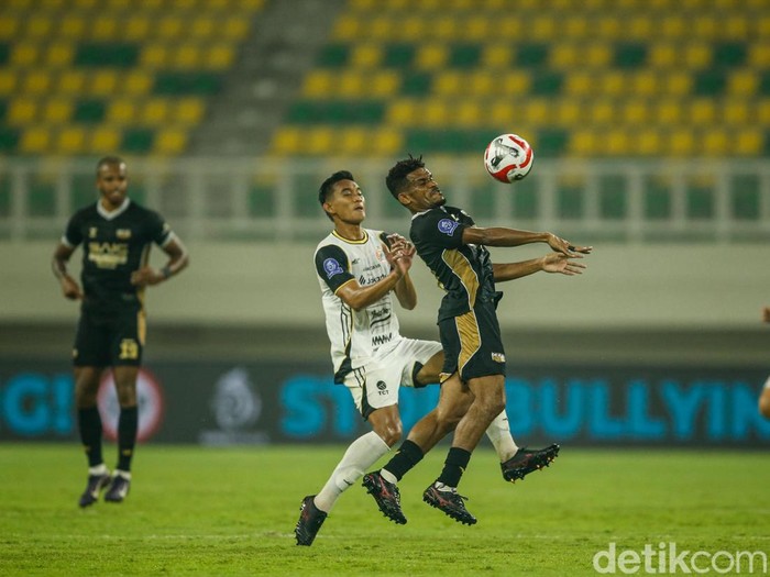 Dewa United vs Persija digelar di Stadion Banten Internasional, Jumat (29/8/2025). Laga ini menjadi perang pemain Timnas Indonesia.