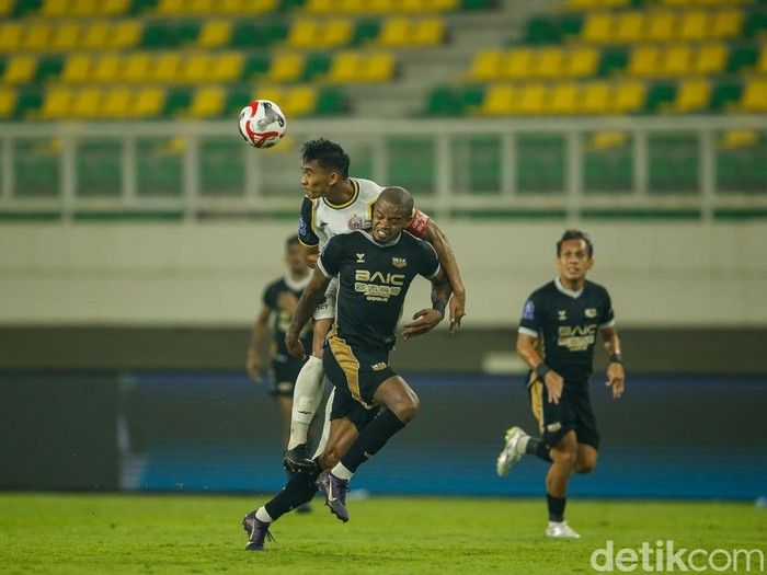 Persija Jakarta membawa pulang tiga poin dari kandang Dewa United. Macan Kemayoran menutup laga dengan skor 3-1. Pada pertandingan keempat Super League 2025/2026 di Banten International Stadium, Serang, Jumat (29/8/2025) malam WIB, Dewa United dan Persija menurunkan skuad terbaiknya.