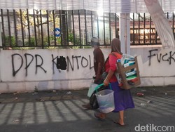 Tembok DPRD Medan-PN Jadi Sasaran Vandalisme