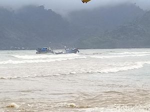 Waspada Gelombang Tinggi di Perairan Jatim hingga 1 Oktober 2025 Waspada Gelombang Tinggi di Perairan Jatim hingga 1 Oktober 2025