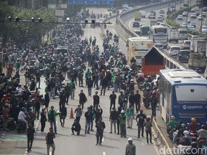 Aksi Massa Guncang Ekonomi Jakarta, Peristiwa Mei 1998 Bisa Terulang? Aksi Massa Guncang Ekonomi Jakarta, Peristiwa Mei 1998 Bisa Terulang?