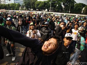 Jakarta Memanas Bikin Mal Tutup Cepat, Pemerintah Diminta Turun Tangan! Jakarta Memanas Bikin Mal Tutup Cepat, Pemerintah Diminta Turun Tangan!