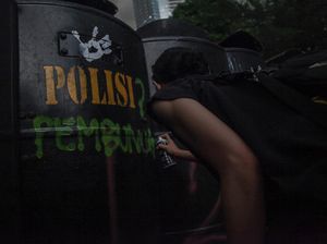 Buntut Demo Ricuh, Satu Anggota Brimob Alami Pendarahan Dirawat di RS Polri Buntut Demo Ricuh, Satu Anggota Brimob Alami Pendarahan Dirawat di RS Polri