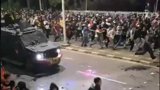 Highlight Dunia Hiburan InsertLive : Beredar Video di Dalam Rantis Brimob Sebelum Lindas Ojol, Teriak 'Tabrak Saja'