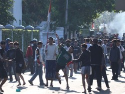 Sempat Memanas dan Sandera Polantas, Massa di Otista Sudah Bubar