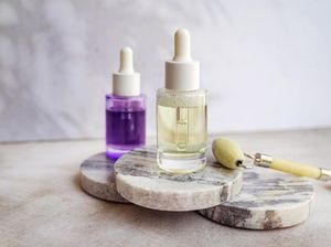 Retinol VS Bakuchiol, Mana yang Lebih Baik untuk Anti Aging? Retinol VS Bakuchiol, Mana yang Lebih Baik untuk Anti Aging?