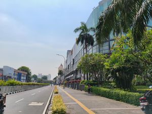 Tepis Atrium Senen Diserbu Massa Demo, Pengusaha: Hari Ini Tidak Beroperasi