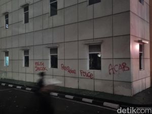 Tembok Polda DIY Jadi Target Ditulisi ACAB