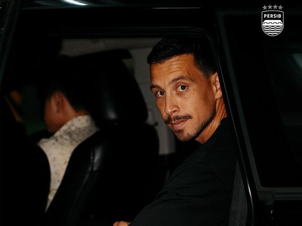 Potret Thom Haye di Bandung