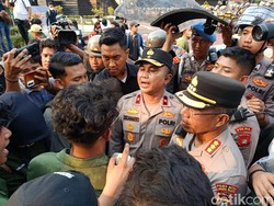 Wakapolda Metro Temui Massa BEM SI, Janji Usut Tuntas Kematian Affan Ojol