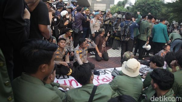 Wakapolda Metro Jaya Temui Massa Aksi Bela Affan Kurniawan, Janji Proses Hukum