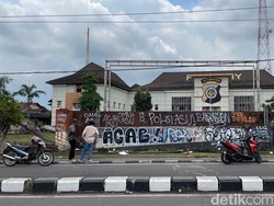 Buntut Aksi Massa Ricuh di Polda DIY, Puluhan Orang Ditangkap