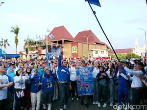 PAN Gelar Funwalk di Palembang, Dekatkan Diri dengan Masyarakat PAN Gelar Funwalk di Palembang, Dekatkan Diri dengan Masyarakat