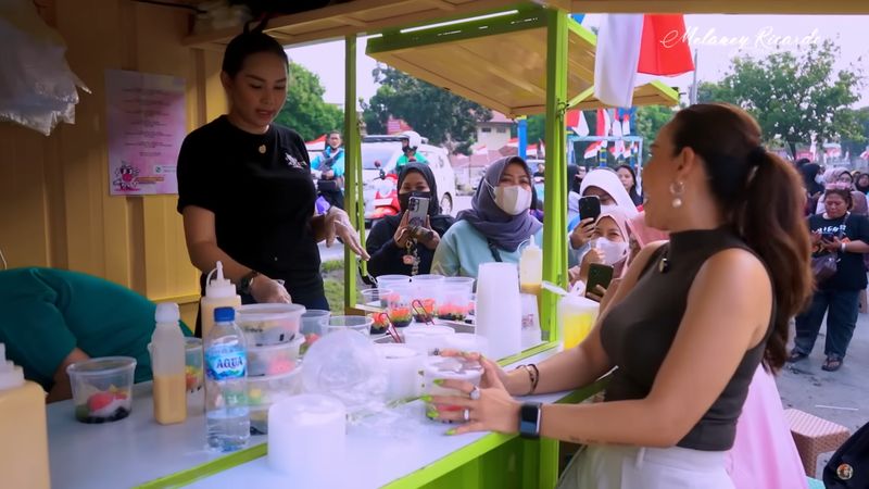 Kisah Kalina Ocktaranny Jualan Es Teler, dari Sepi hingga Beromzet Rp 3 Juta