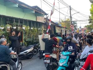 Harga Selangit Patung Iron Man Ahmad Sahroni yang Dijarah Warga Harga Selangit Patung Iron Man Ahmad Sahroni yang Dijarah Warga