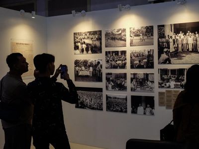Napak Tilas Kemerdekaan Lewat Pameran Arsip dan Foto 1945 di Solo