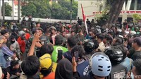 Pangkostrad Datangi Mako Brimob Kwitang, Sempat Diskusi dengan Massa