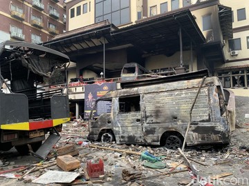 Kondisi Terkini Polres Jaktim Usai Kebakaran Akibat Lemparan Molotov