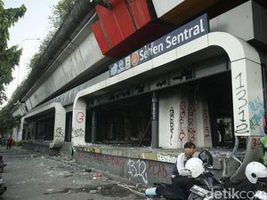 22 Halte TransJ Rusak, Pramono Target Perbaikan Rampung 9 September 22 Halte TransJ Rusak, Pramono Target Perbaikan Rampung 9 September