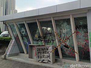 Setop Demo Rusuh-Rusak Fasilitas Umum! Rakyat yang Kena Getahnya Setop Demo Rusuh-Rusak Fasilitas Umum! Rakyat yang Kena Getahnya