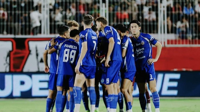 Penggawa PSIM Jogja saat menghadapi Malut United di Stadion Gelora Kie Raha, Ternate, Sabtu (30/8/2025).